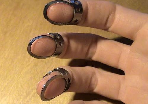 5 Best Finger Selects- – The Right Device For The Task